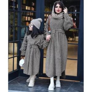 نوع پارچه: کشمیر پیردوپل(پیچازی)رنگ نسکافه ای و سفید